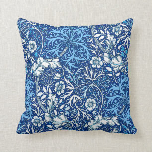 Art Nouveau Seaweed Floral, Cobalt Blue en White Kussen