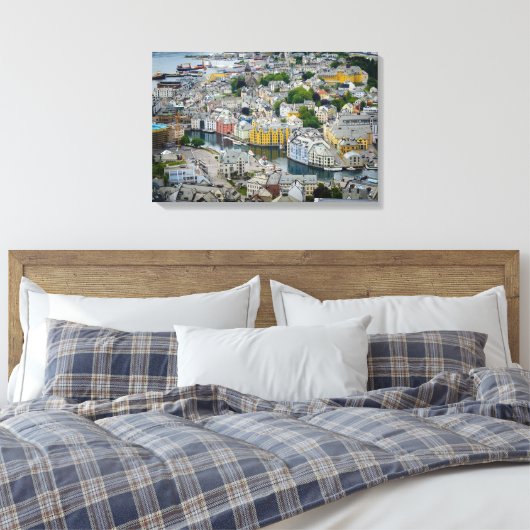 Art Nouveau stad Alesund, Noorwegen canvas print (Insitu (Slaapkamer))