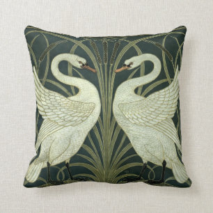  Art Nouveau Swan, Rush, Iris door W. Crane Kussen
