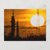 Artemis Moon Rocket in Dawn Briefkaart (Voorkant)