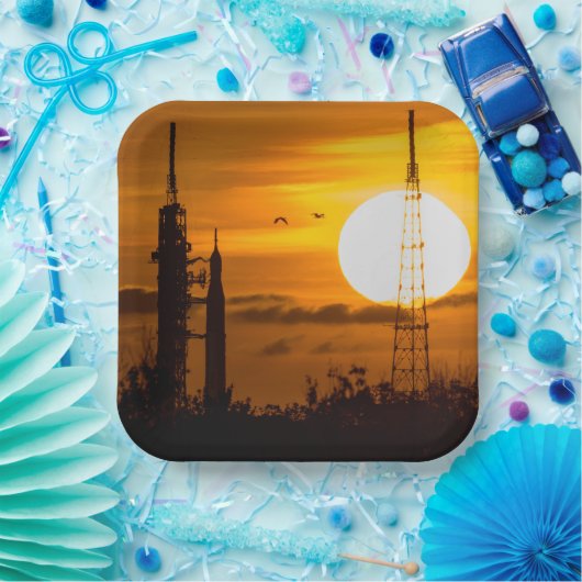 Artemis Moon Rocket in Dawn Papieren Bordje (Feest)