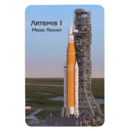 Artemis One Moon Rocket op pad Magneet
