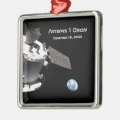 Artemis Orion Spacecraft Blue Marmer Metalen Ornament (Links)