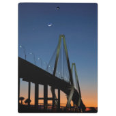 Arthur Ravenel Jr. Bridge in Dusk Klembord (Achterkant)