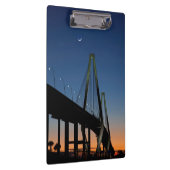 Arthur Ravenel Jr. Bridge in Dusk Klembord (Rechts)