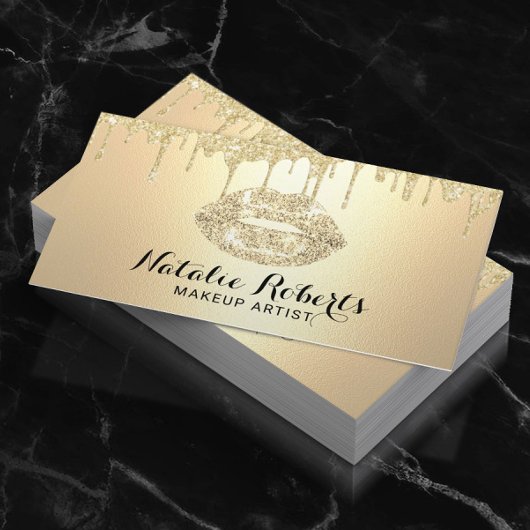 Artiest Glitter steekt een moderne gouden lips sal Visitekaartje