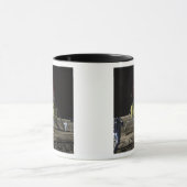 Artiest renditie van een nieuw ruimteschip naar de mok (Midden)