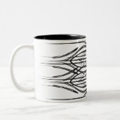 Artistic black white Coffee Mugs Tweekleurige Koffiemok (Links)