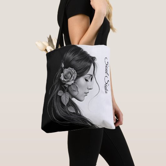 Artistic female profile with rose in monochrome tote bag (Dichtbij)