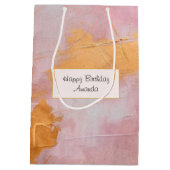 Artistieke borstel streken goud en roze verjaardag medium cadeauzakje (Achterkant)