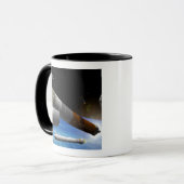 Artistieke uitlevering van een zware lift mok (Voorkant links)