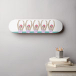 Artistieke zwemmers | Kunst voor synchrone zwemmin Persoonlijk Skateboard<br><div class="desc">Met een coole moderne illustratie van gesynchroniseerde vrouwelijke artistieke zwemmers in een zwembad. Kunstmatige zwemmers bieden een geschenk in een pastelkleur. Vijf zwemvrouwen in het zwembad. Cool het geschenk van het zwemteam. synchrone het zwemmen teamgiften, synchroon het zwembad van de teamcoach. Artistieke zwemmers team geeft ideeën. Artistieke zwemmen thuis decor,...</div>