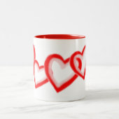 Artistisch rood roze hartsatroon op wit tweekleurige koffiemok (Center)