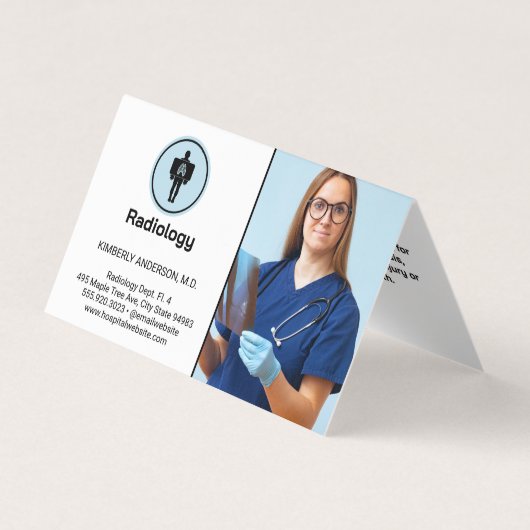 Arts die röntgenfoto onderzoekt visitekaartje (Voorkant)