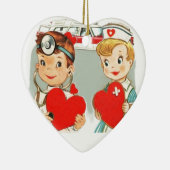 arts en verpleegkundige met ziekenwagen keramisch ornament (Rechts)