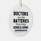 Artsen lijken op batterijen keramisch ornament (Rechts)