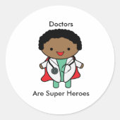 Artsen zijn super helden zwart man ronde sticker (Voorkant)