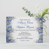 Artsy Baby's Breath on Blue Petals Wedding Invite Kaart (Staand voorkant)