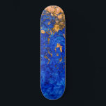 Artsy Cobalt Blue Golden Yellow Acrylverf Persoonlijk Skateboard<br><div class="desc">Dit moderne en coole schilderij is perfect voor de trendy en modieuze persoon. Het is voorzien van een handbeschilderd kobalt blauw en goudgele acrylabstracte vormgeving. Het is uniek, artistiek en hedendaags.***BELANGRIJKE OPMERKING VAN HET ONTWERP: Voor om het even welk verzoek van het douaneontwerp zoals passende productverzoeken, kleurenveranderingen, plaatsingsveranderingen, of een...</div>