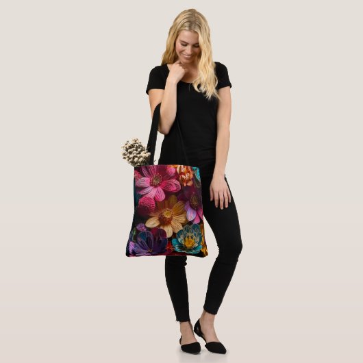 Artsy Flowers Tote Bag (Op model)