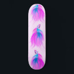 Artsy Girly Neon Pink Blue Painted Betta Fish Persoonlijk Skateboard<br><div class="desc">Dit kunstwerk en meisjes ontwerp is perfect voor de hedendaagse en trendy vrouw. Het schildert een handbeschilderd acrylpatroon van neonroze en blauwe bettavis met een stromende prachtige staart bovenop een wazige roze achtergrond. Het is een geweldig stuk voor elk dierenvriend, hipster vrouw, of iedereen die van unieke en originele kunstwerken...</div>