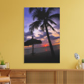Aruba, silhouet van palmbomen en palapa canvas afdruk (Insitu (Woonkamer))