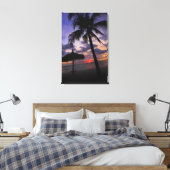 Aruba, silhouet van palmbomen en palapa canvas afdruk (Insitu (Slaapkamer))