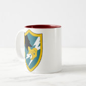 ASA Schouderflard 1 Tweekleurige Koffiemok (Voorkant links)