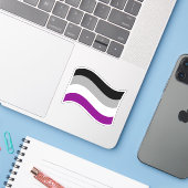 Aseksuele trots golvende vlag sticker (Laptop met iPhone)