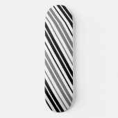 Ash Gray Black White Stripes Pattern   Persoonlijk Skateboard (Voorkant)