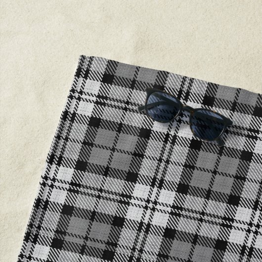 Ash Grey Blackwatch Campbell Tartan Plaid Strandlaken (In situ)