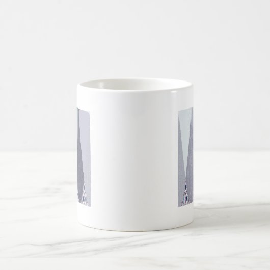 Ash Grey Chevron Stippen Art Print Koffiemok (Center)