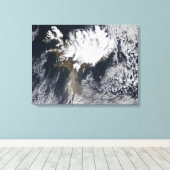 Ash plume uit de Eyjafjallajokull Volcano, IJsland Canvas Afdruk (Insitu (Houten vloer))