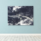 Ash Plume uit Soufriere Hills, Montserrat Canvas Afdruk (Insitu (Houten vloer))