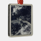 Ash Plume uit Soufriere Hills, Montserrat Metalen Ornament (Rechts)