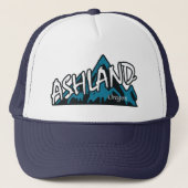 Ashland Oregon Mountains Trucker Pet (Voorkant)