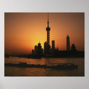 ASIA, China, Uitzicht Shanghai van Oriental Pearl  Poster