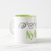 ASL American Sign Language Fingerspsed Nyle Tweekleurige Koffiemok (Voorkant links)