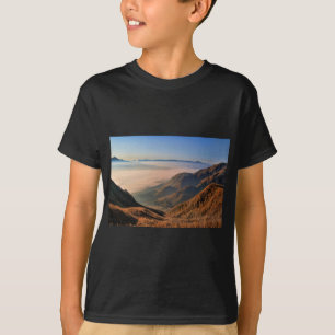 Aso Kumamoto Japan Somma Zee Van Wolken T-shirt