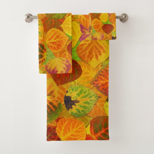 Aspen Leaves Collage Seamless Medley 1 Bad Handdoek (Insitu)