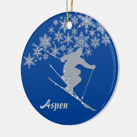 Aspen Snowflake Skier Persoonlijk Keramisch Ornament (Links)