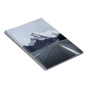 Asphalt Road voor Snow Mountain Notitieboek (Rechterzijde)