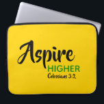 ASPIRE HOGER Geel Inspirerend Christelijk Laptop Sleeve<br><div class="desc">Het Inspirerend bericht - Aspire Hoger - met de verwijzing Colossians van de Manuscript 3:2 "plaats uw mening op dingen hierboven". Een motivatie bericht, eenvoudig nog stijlvol getoond. De tekst is volledig klantgericht, zodat kunt u met uw eigen favoriete bericht en verwijzing van de Manuscript personaliseren, of u kunt weggaan...</div>