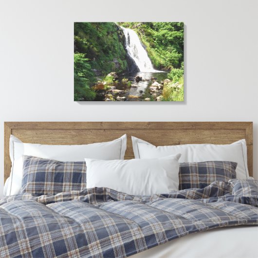 Assaranca Waterfall, Ierland Canvas Afdruk (Insitu (Slaapkamer))