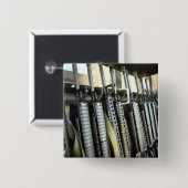 Assault-geweren staan klaar op het wapenrek vierkante button 5,1 cm (Voorkant /achterkant)