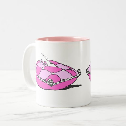 Assepoester Slipper over roze  kunst Tweekleurige Koffiemok (Voorkant links)