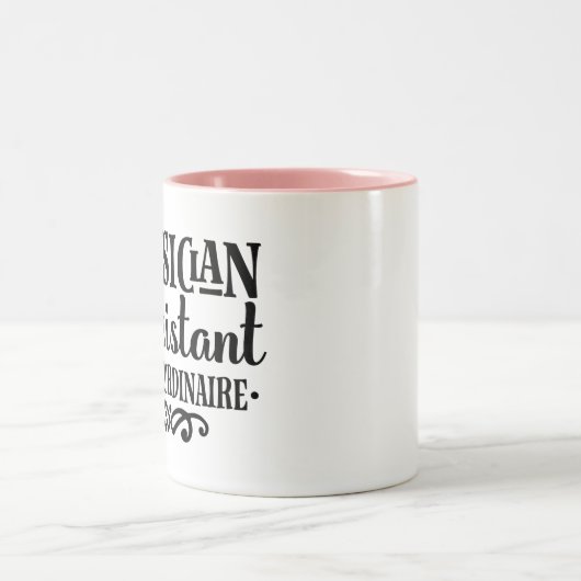 Assistent-arts, extraordinaire Mok (Center)