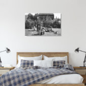 Astoria, Oregon Indian War Dance at Centennial Canvas Afdruk (Insitu (Slaapkamer))