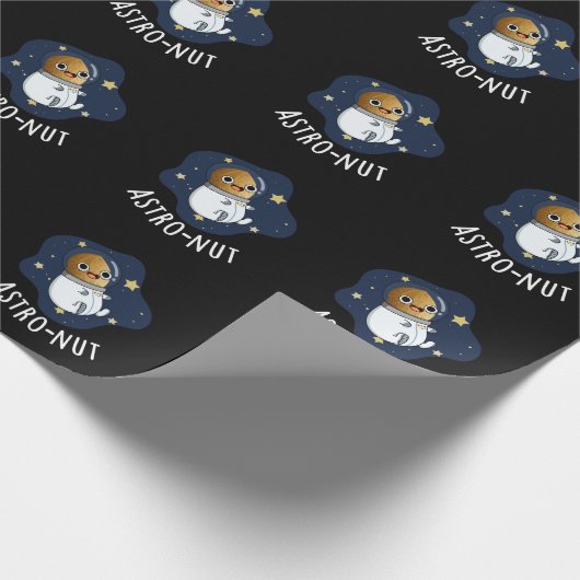 Astro-nut Funny Nut Astronaut Pun Dark BG Cadeaupapier (Hoek)