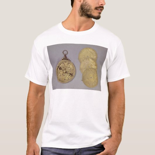 Astrolabe, 1216 t-shirt (Voorkant)